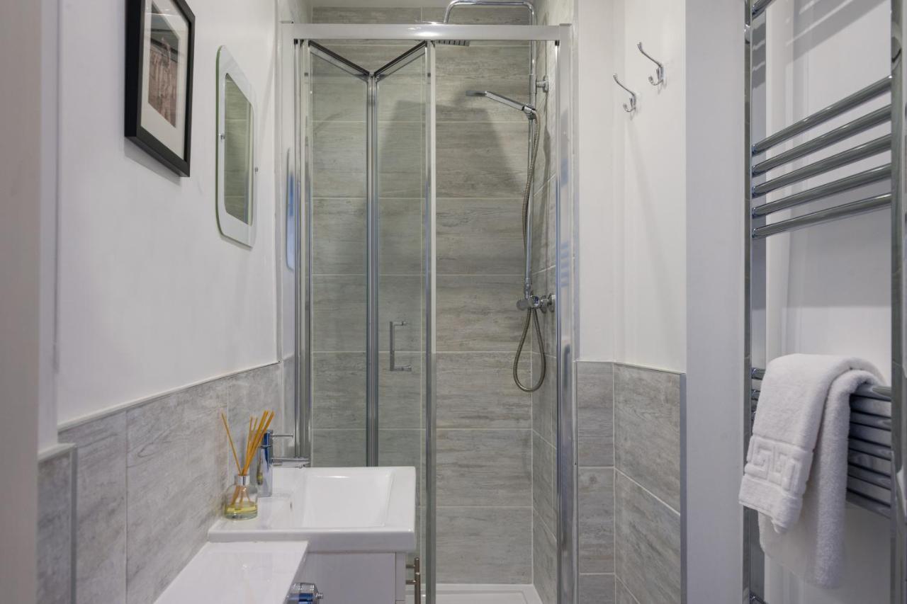 Royal Mile Modern Apartment Edinburg Exteriör bild